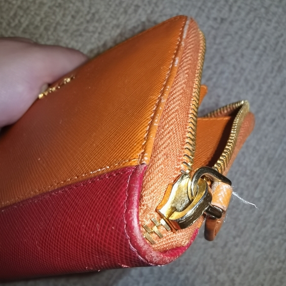 Prada wallet - Picture 2 of 6